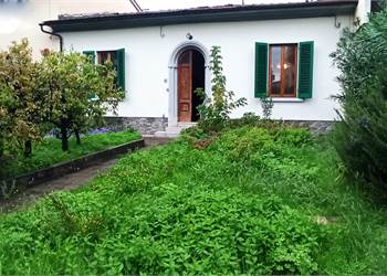 Viareggina con giardino e garage